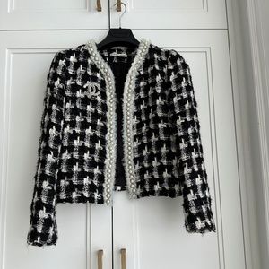 ALICE + OLIVIA Houndstooth Tweed Black White Pearl Blazer Size Small